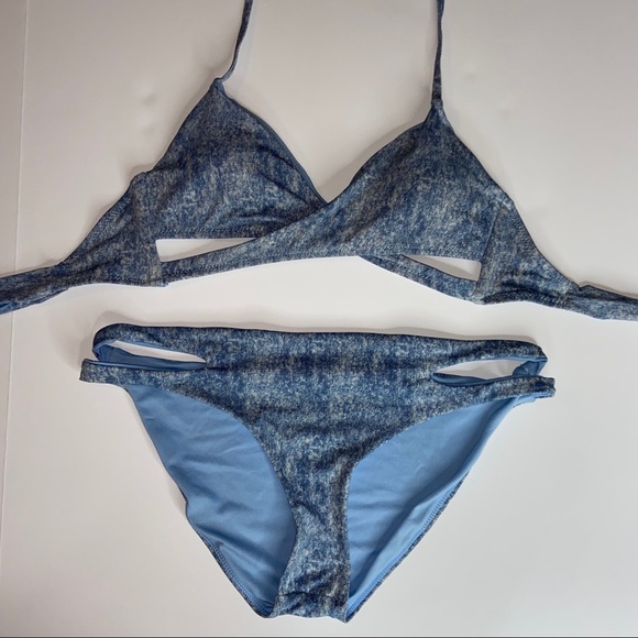 Garage Other - Garage blue bikini set: XS top, L bottoms